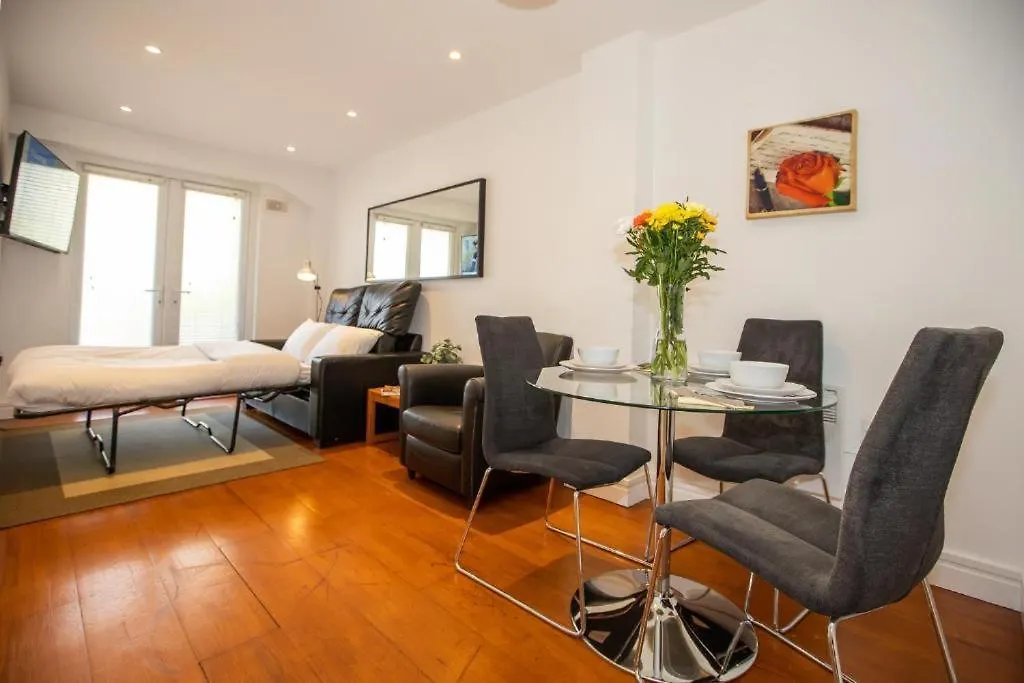 Grafton Street District Apartments Dublín 0*,  Irlanda